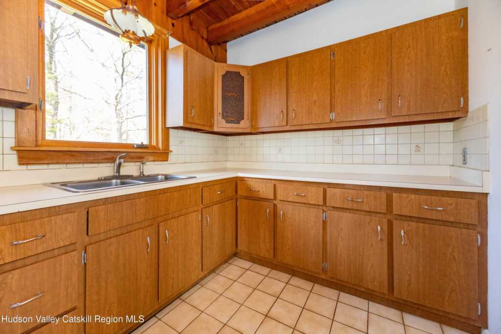 129 Camp Church Road, Saugerties, NY 12477 - Photo 14 of 34