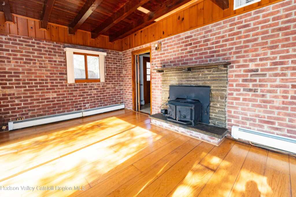 129 Camp Church Road, Saugerties, NY 12477 - Photo 7 of 34