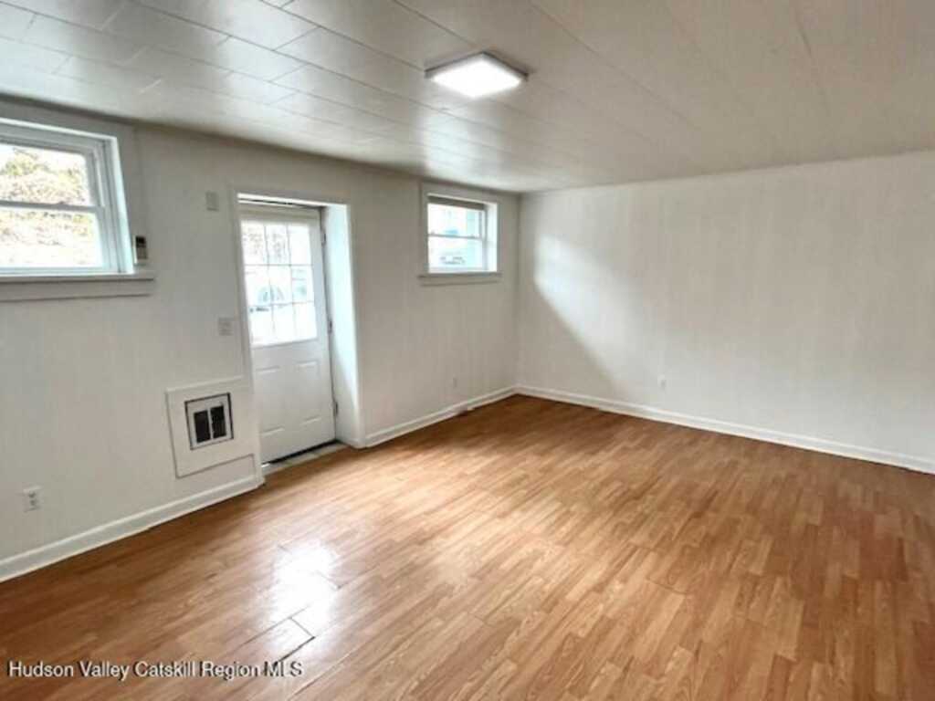 10 Post Street, Kingston, NY 12401 - Photo 5 of 8