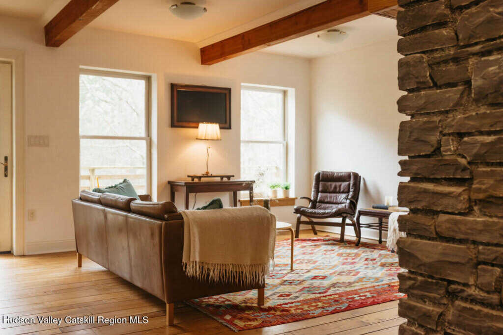 40 Northwoods Road, Saugerties, NY 12477 - Photo 4 of 43