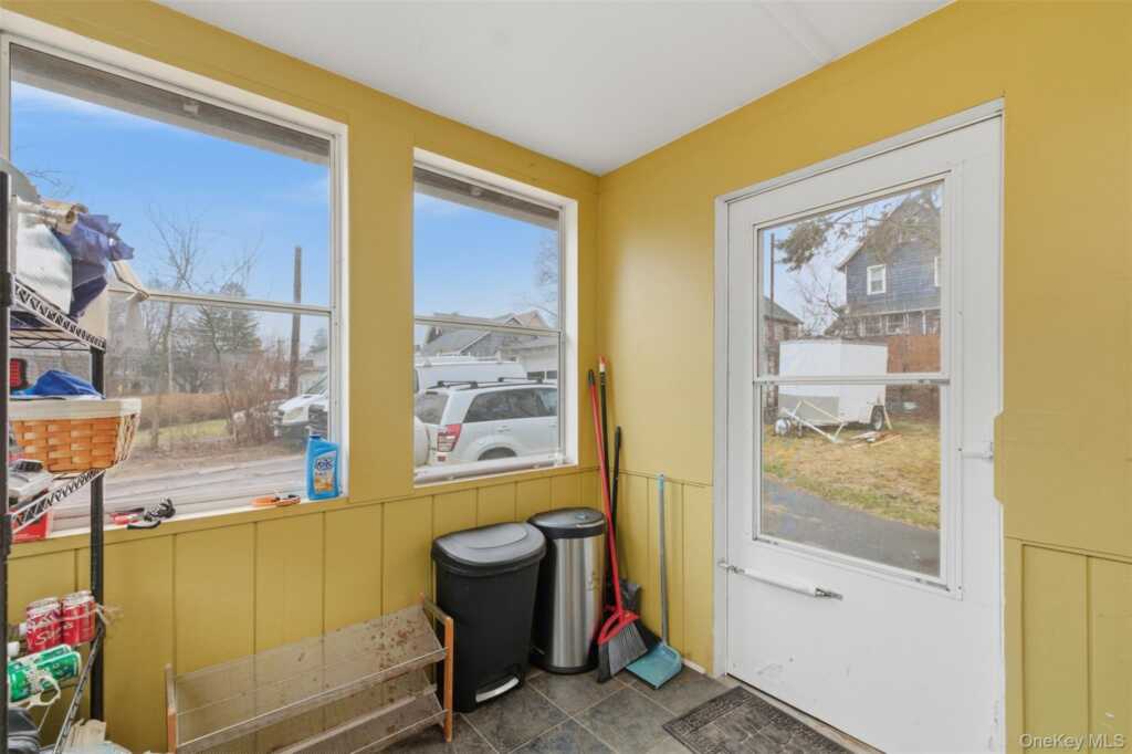 127 E Chester Street, Kingston, NY 12401 - Photo 17 of 27