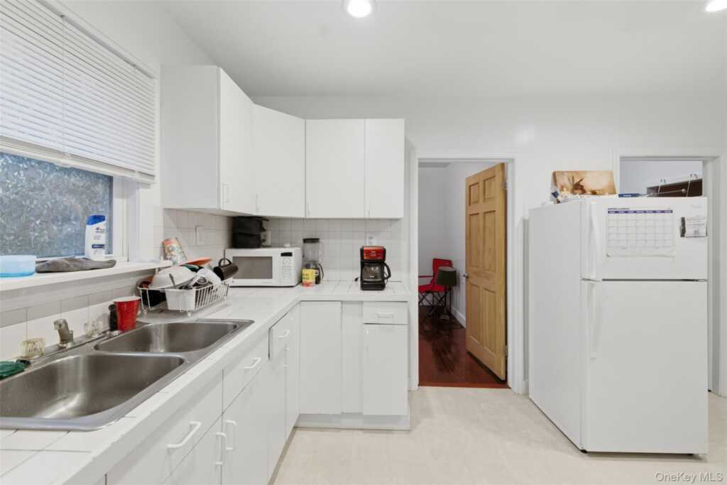 127 E Chester Street, Kingston, NY 12401 - Photo 26 of 27