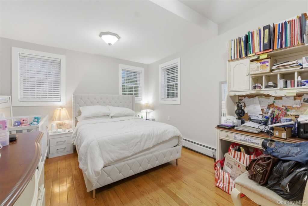 127 E Chester Street, Kingston, NY 12401 - Photo 8 of 27