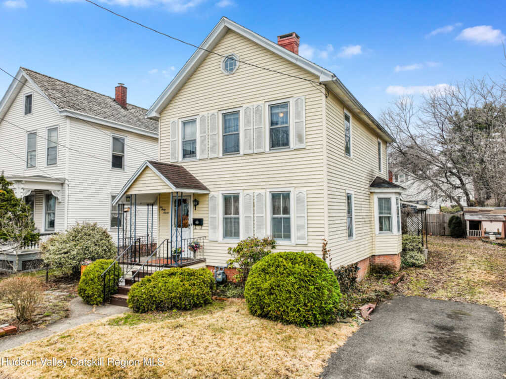 247 Chestnut Street, Kingston, NY 12401 - Photo 3 of 37