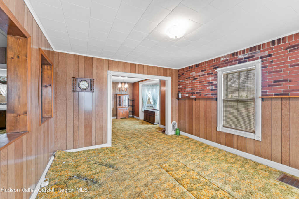 247 Chestnut Street, Kingston, NY 12401 - Photo 8 of 37