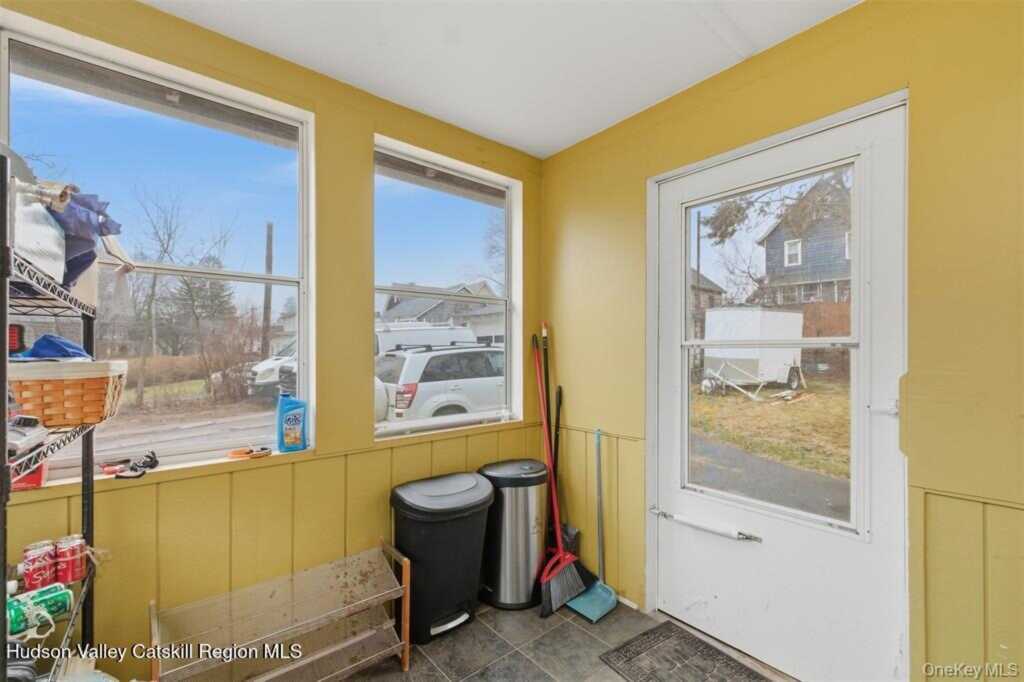 127 Chester Street, Kingston, NY 12401 - Photo 17 of 27