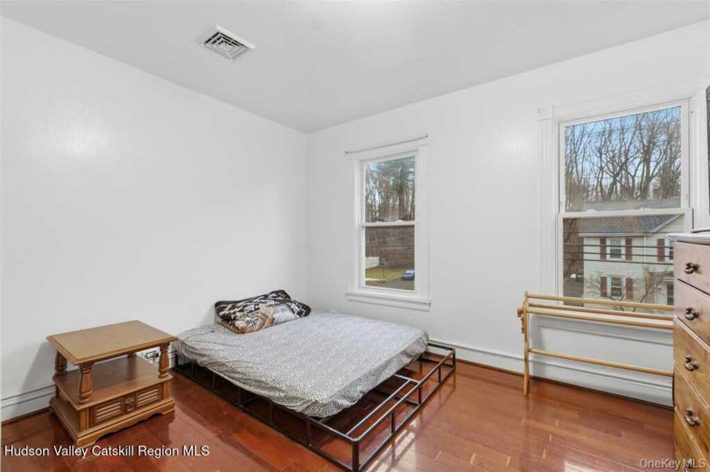 127 Chester Street, Kingston, NY 12401 - Photo 23 of 27