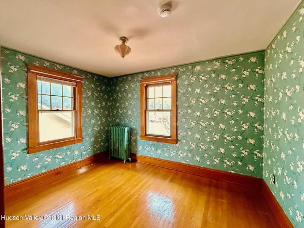 421 Albany Avenue, Kingston, NY 12401 - Photo 11 of 13