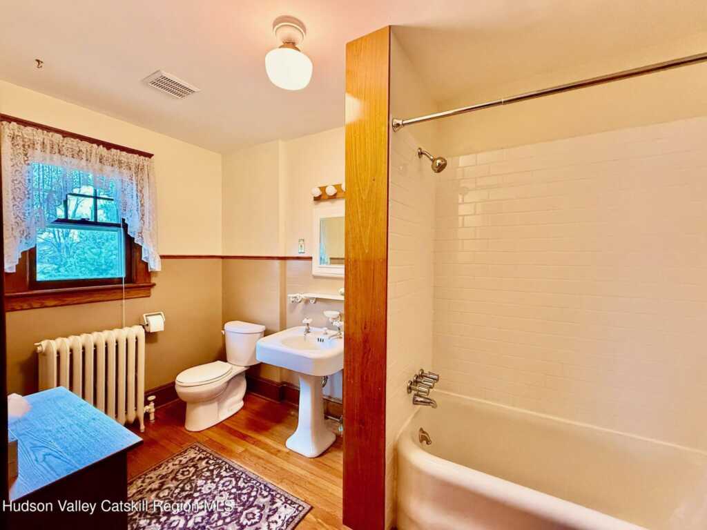 421 Albany Avenue, Kingston, NY 12401 - Photo 13 of 13