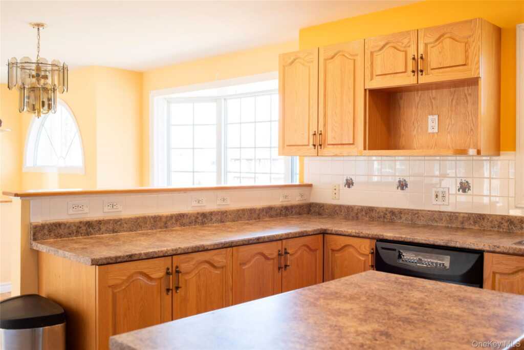 212 Rhinecliff Road, Rhinebeck, NY 12572 - Photo 10 of 18