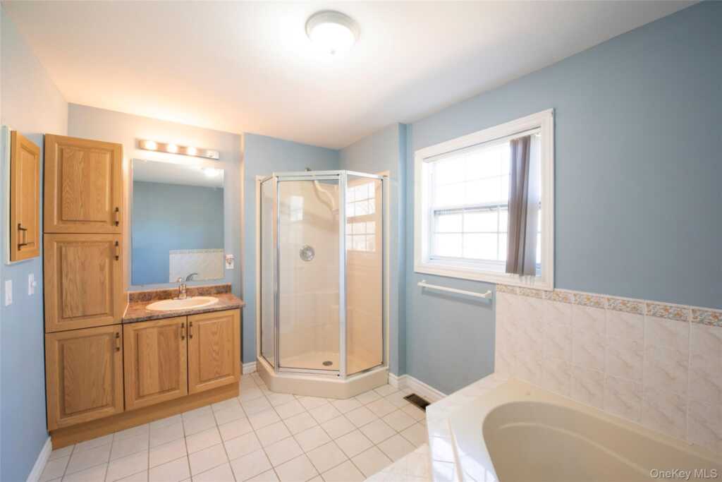 212 Rhinecliff Road, Rhinebeck, NY 12572 - Photo 13 of 18