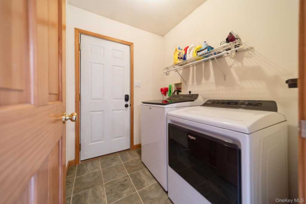 226 Blue Mountain Road, Saugerties, NY 12477 - Photo 18 of 45