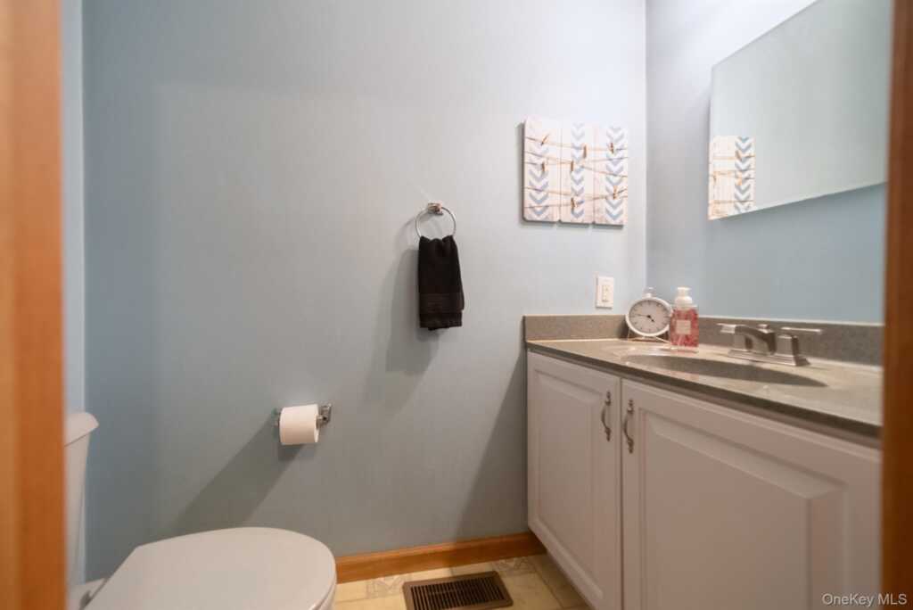 226 Blue Mountain Road, Saugerties, NY 12477 - Photo 19 of 45