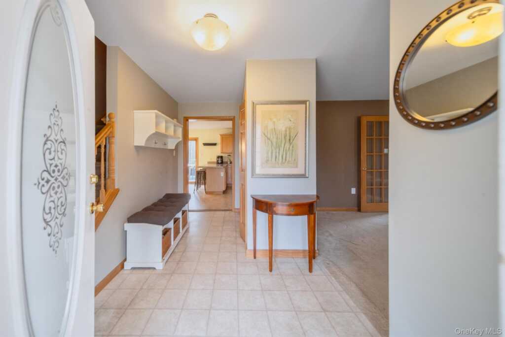 226 Blue Mountain Road, Saugerties, NY 12477 - Photo 2 of 45