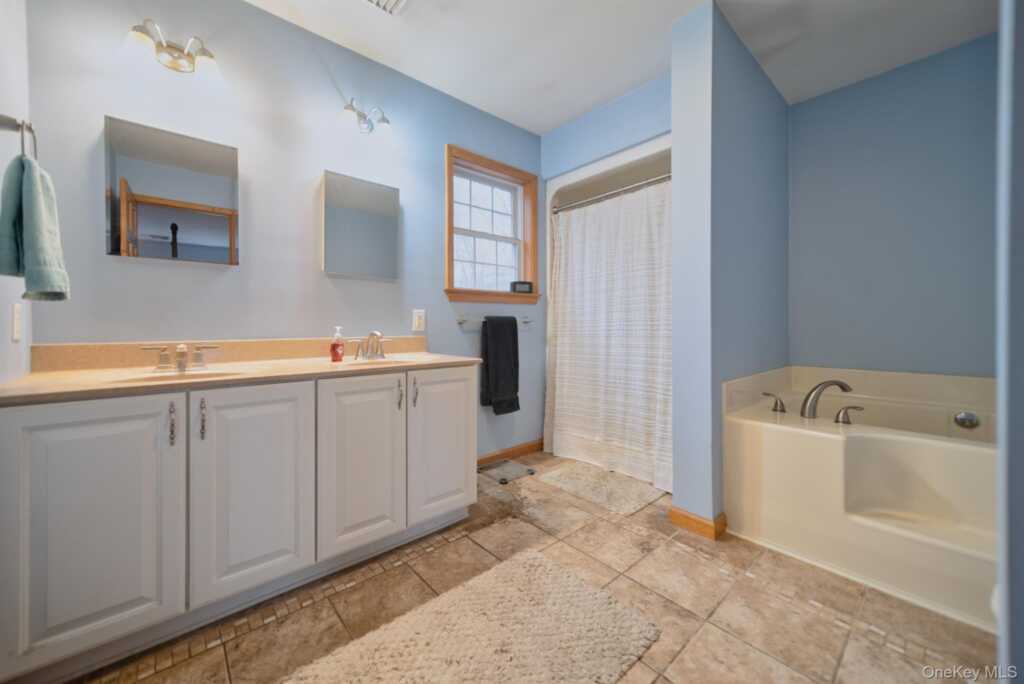 226 Blue Mountain Road, Saugerties, NY 12477 - Photo 23 of 45