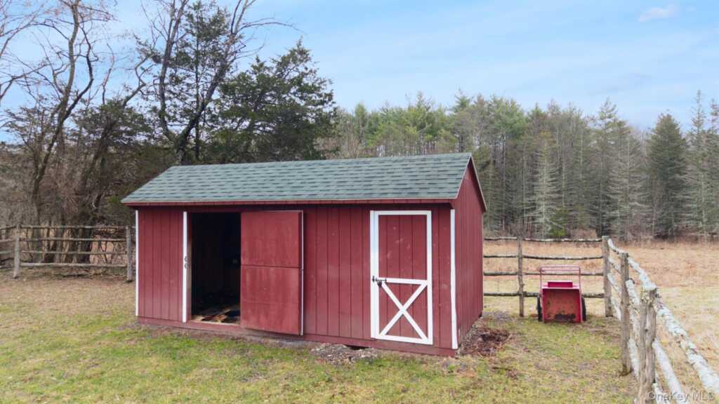 226 Blue Mountain Road, Saugerties, NY 12477 - Photo 34 of 45