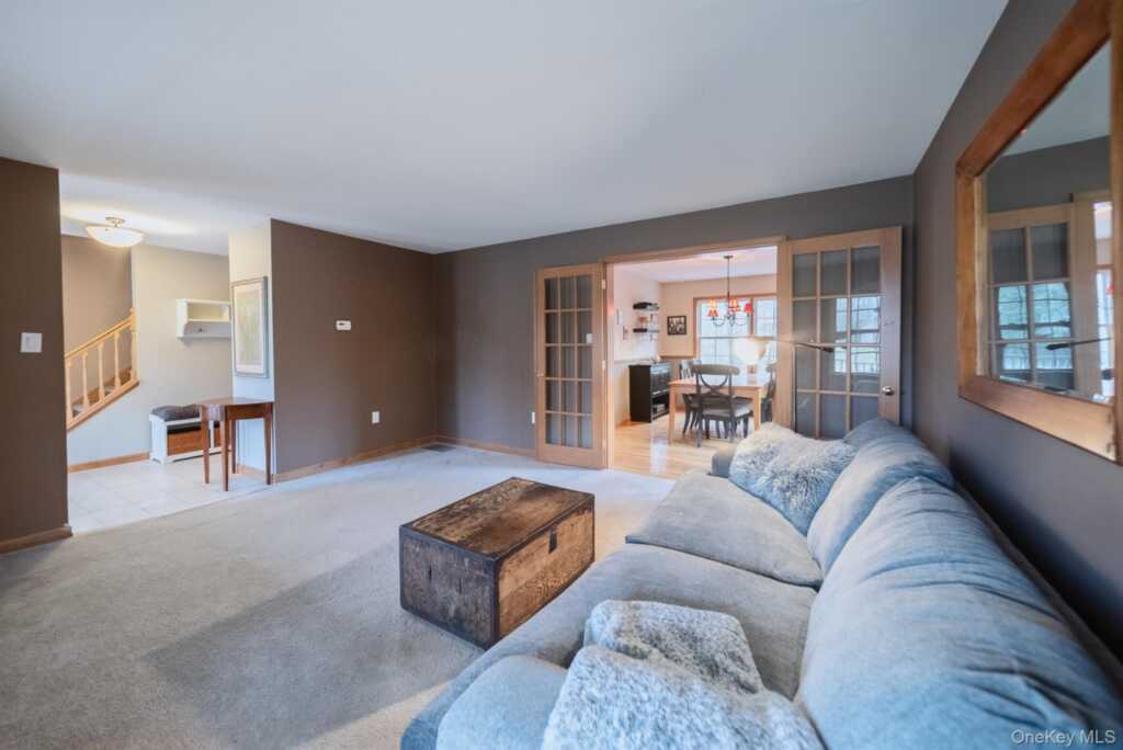 226 Blue Mountain Road, Saugerties, NY 12477 - Photo 5 of 45