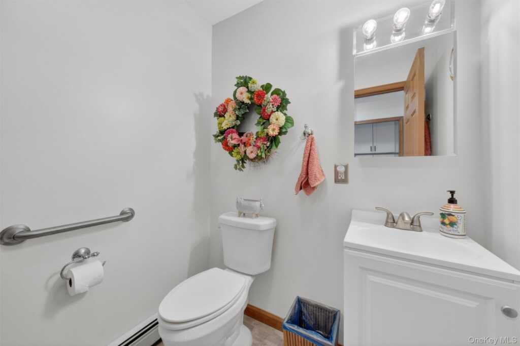 16 Carol Anns Way, Saugerties, NY 12477 - Photo 17 of 49