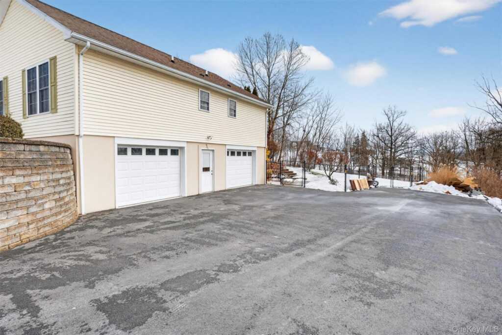 16 Carol Anns Way, Saugerties, NY 12477 - Photo 36 of 49