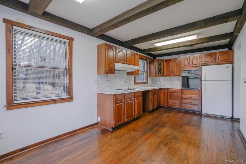 1050 Route 28, Kingston, NY 12401 - Photo 4 of 19