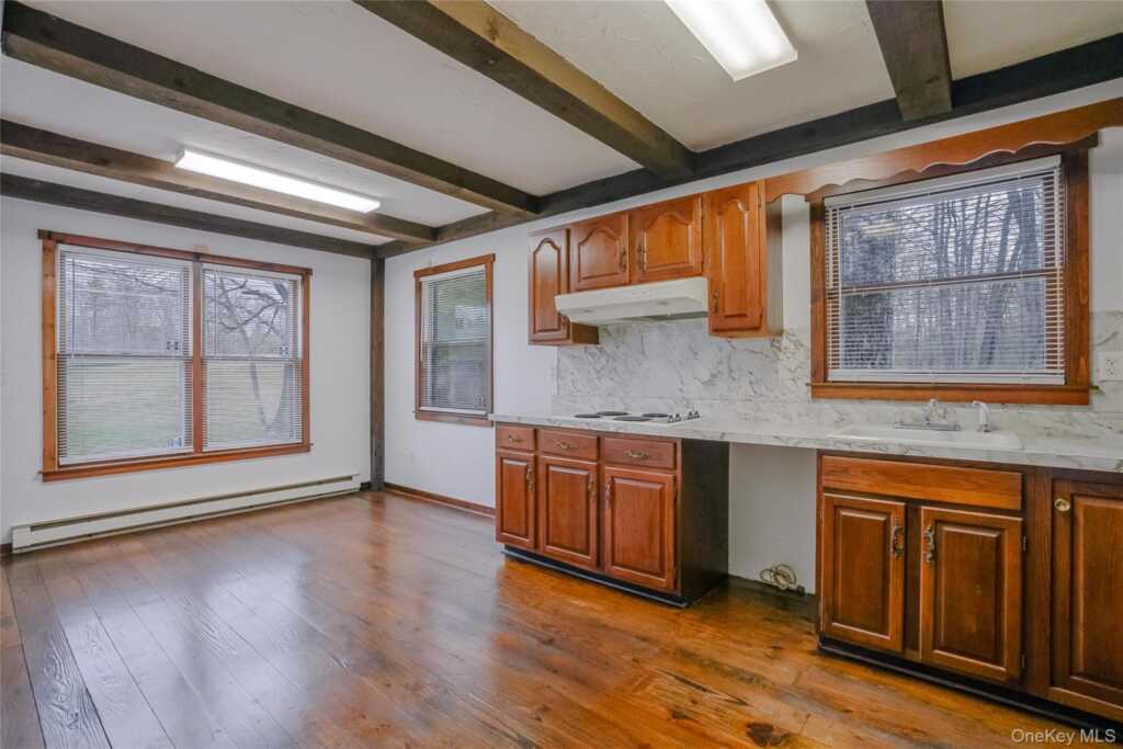 1050 Route 28, Kingston, NY 12401 - Photo 5 of 19