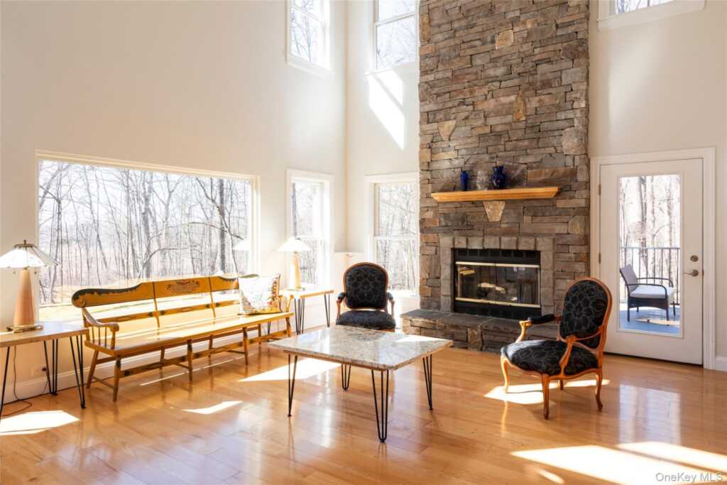 35 Peacock Road, Rhinebeck, NY 12572 - Photo 12 of 32