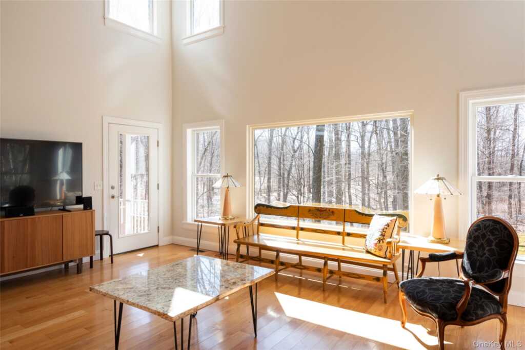 35 Peacock Road, Rhinebeck, NY 12572 - Photo 13 of 32