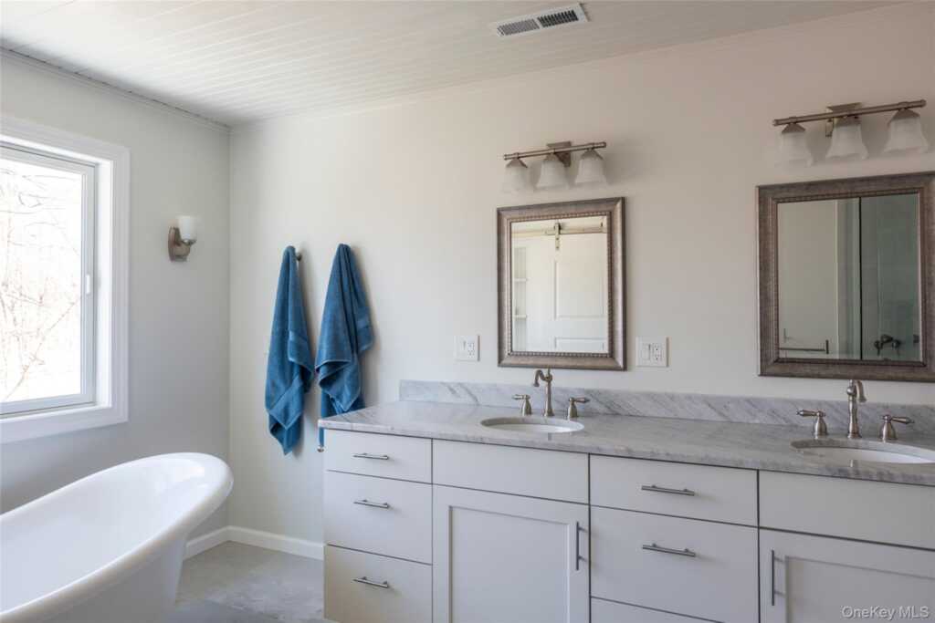 35 Peacock Road, Rhinebeck, NY 12572 - Photo 21 of 32