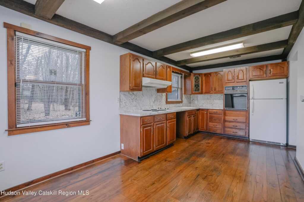 1050 Route 28, Kingston, NY 12401 - Photo 4 of 19