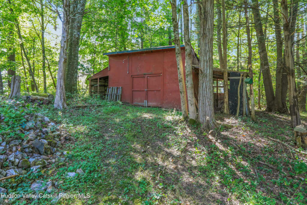 197 Old Route 32, Saugerties, NY 12477 - Photo 4 of 31