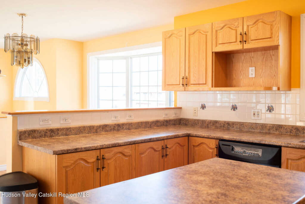 212 Rhinecliff Road, Rhinebeck, NY 12572 - Photo 10 of 18