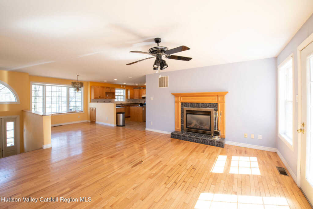 212 Rhinecliff Road, Rhinebeck, NY 12572 - Photo 7 of 18