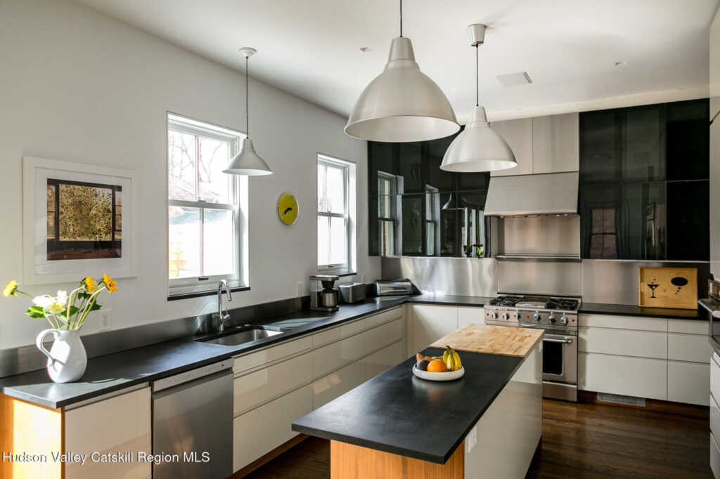 110 Market Street, Saugerties, NY 12477 - Photo 15 of 49