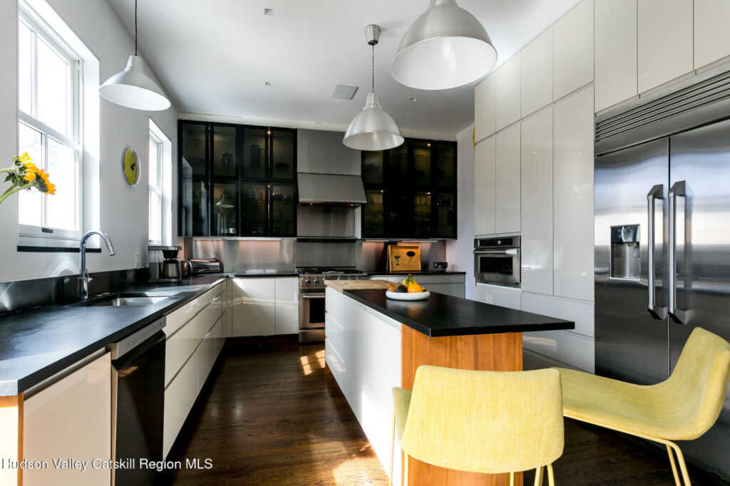 110 Market Street, Saugerties, NY 12477 - Photo 16 of 49