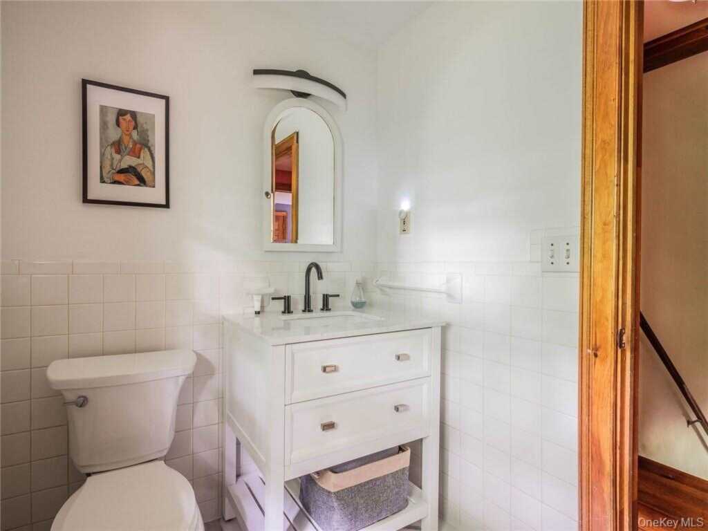 74 Hilltop Road, Rhinebeck, NY 12572 - Photo 28 of 40