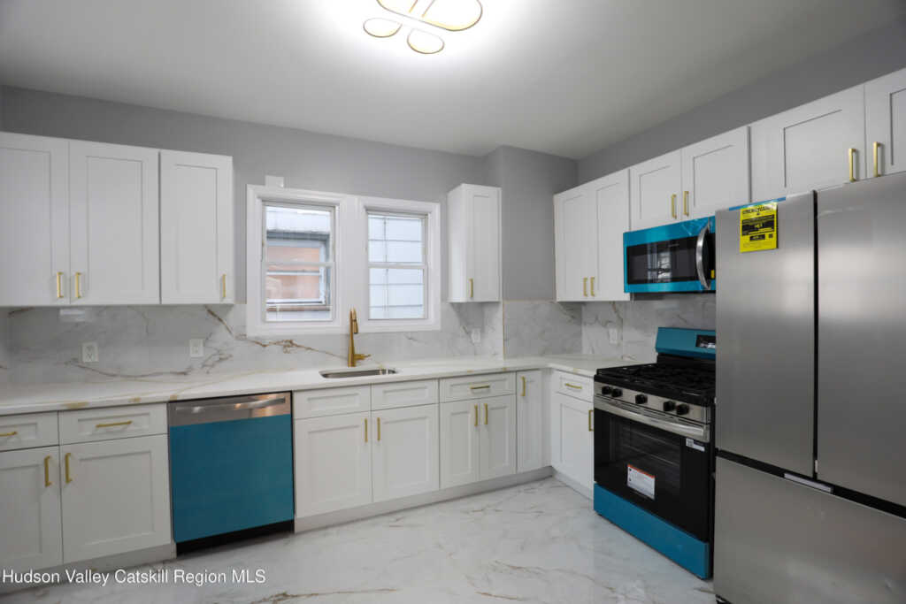 84 Prospect Street, Kingston, NY 12401 - Photo 3 of 21