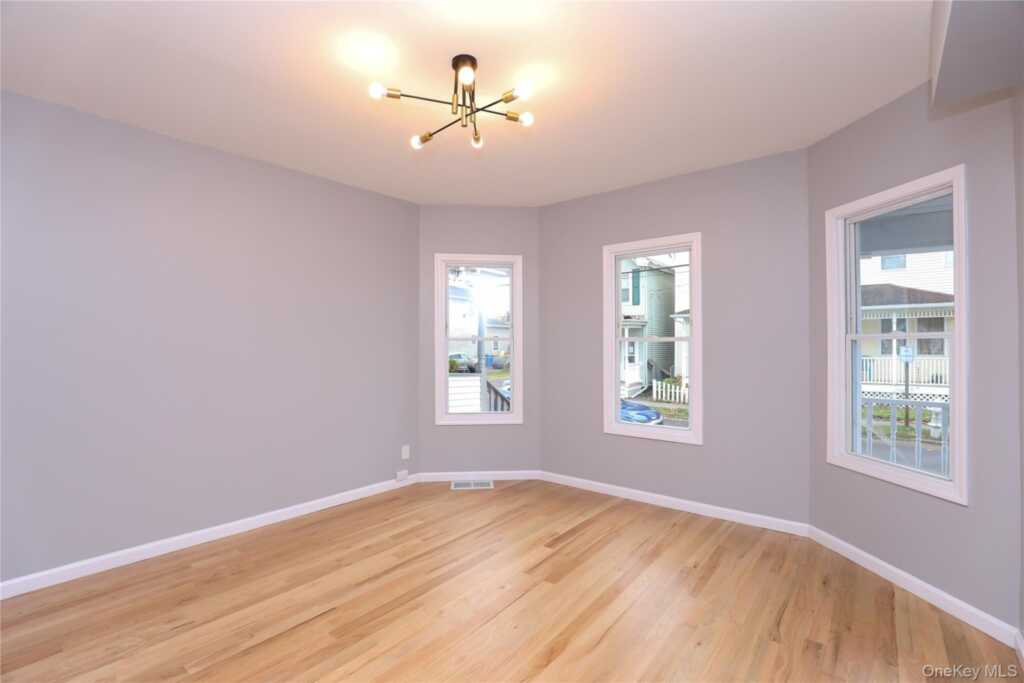 84 Prospect Street, Kingston, NY 12401 - Photo 5 of 26