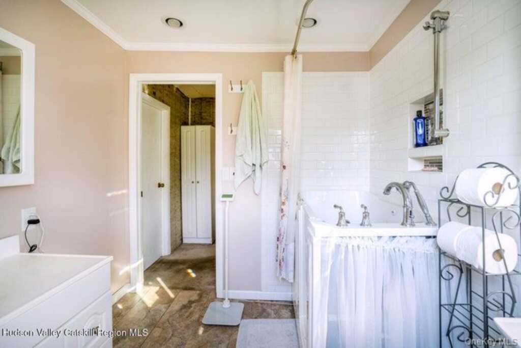 101 Hinsdale Street, Kingston, NY 12401 - Photo 22 of 30