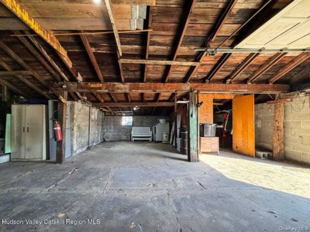 101 Hinsdale Street, Kingston, NY 12401 - Photo 24 of 30