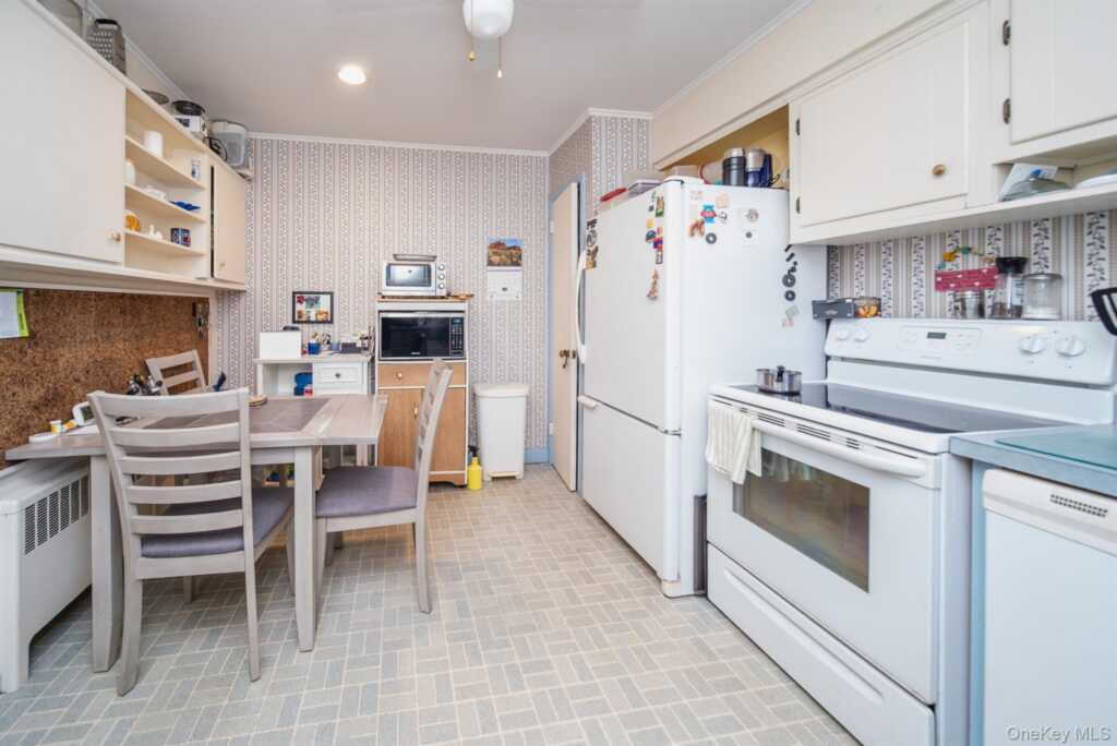 3 Lipton Street, Kingston, NY 12401 - Photo 10 of 34