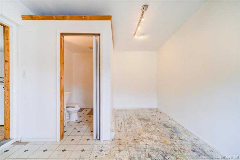 599 Abeel Street, Kingston, NY 12401 - Photo 17 of 24