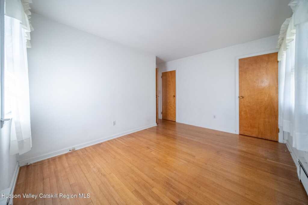 272 Chester Street, Kingston, NY 12401 - Photo 11 of 25