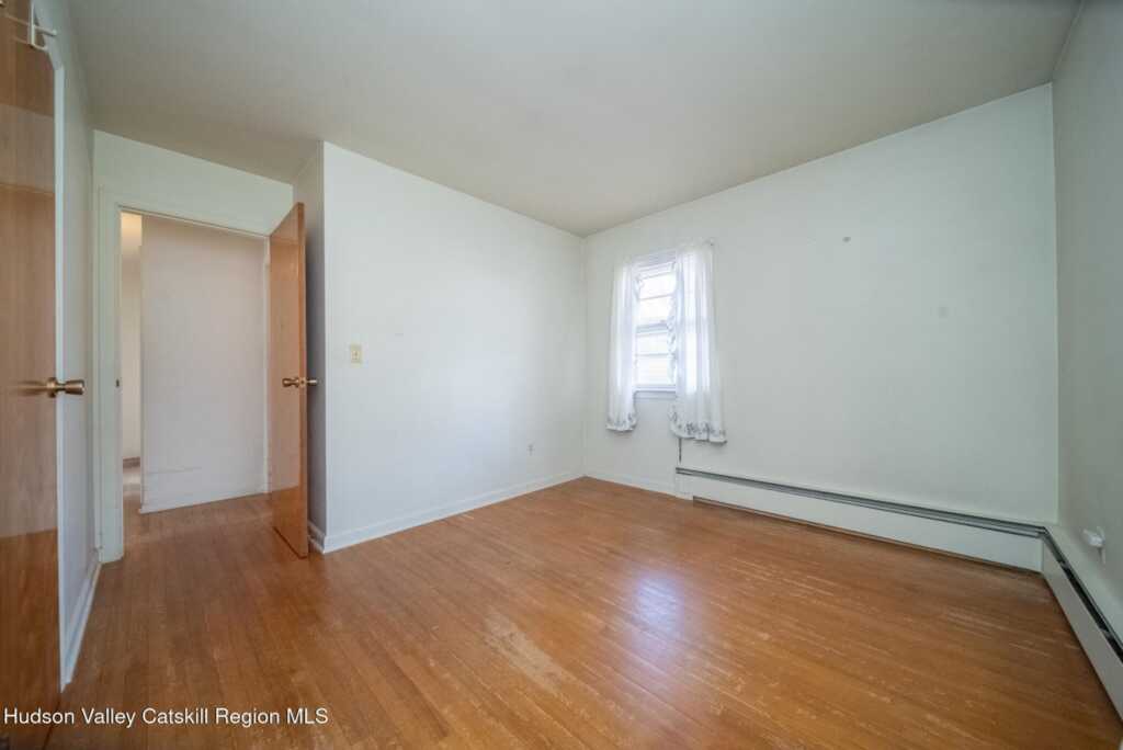 272 Chester Street, Kingston, NY 12401 - Photo 15 of 25