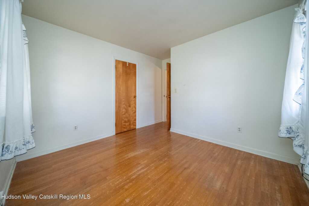 272 Chester Street, Kingston, NY 12401 - Photo 16 of 25