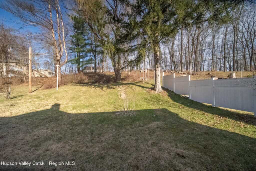 272 Chester Street, Kingston, NY 12401 - Photo 23 of 25