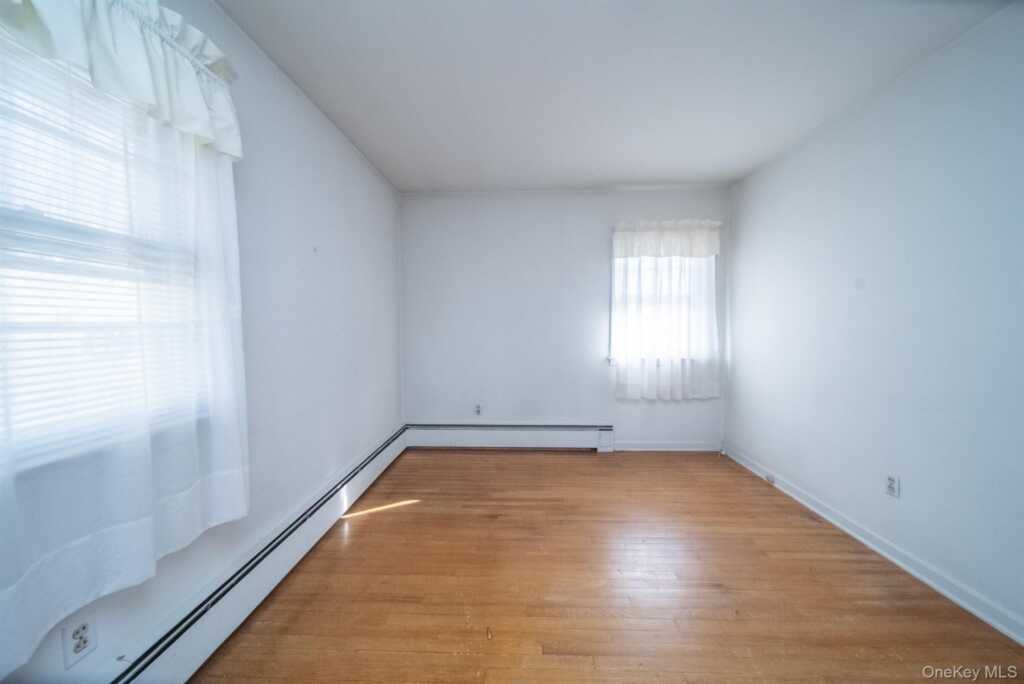 272 E Chester Street, Kingston, NY 12401 - Photo 11 of 25