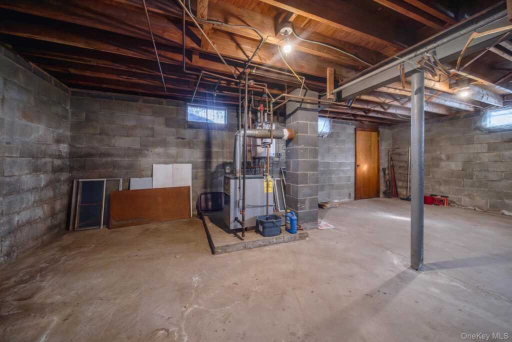 272 E Chester Street, Kingston, NY 12401 - Photo 19 of 25
