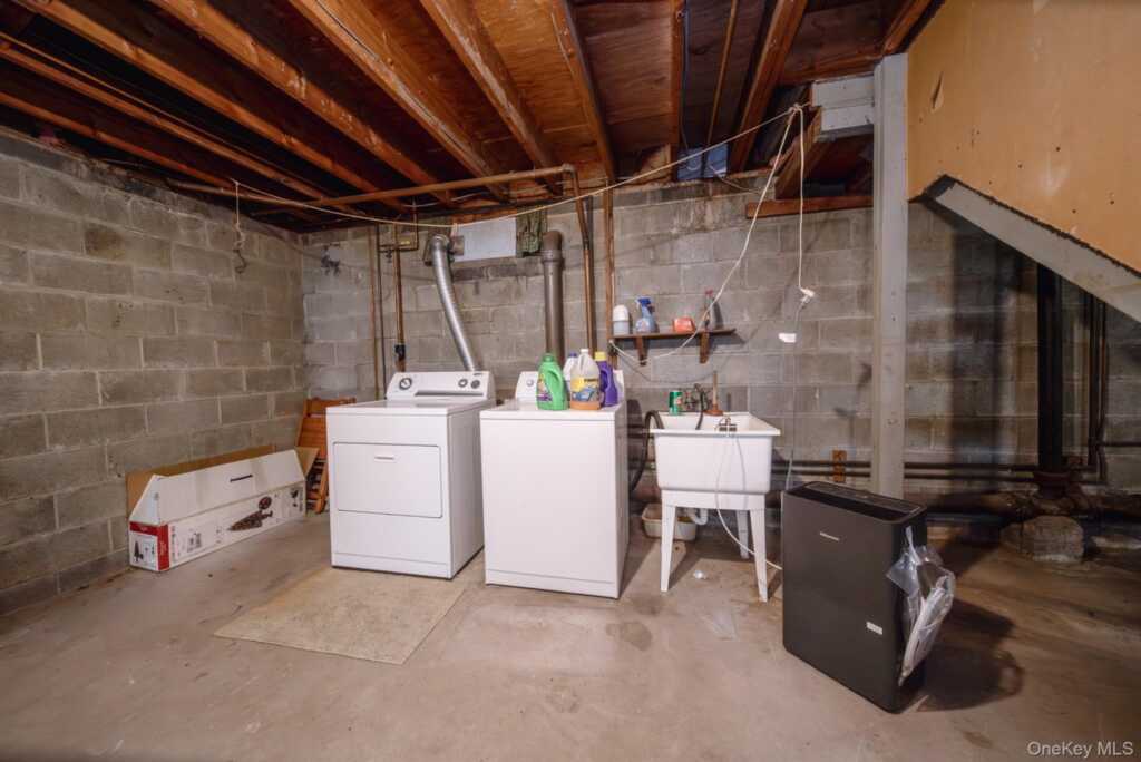 272 E Chester Street, Kingston, NY 12401 - Photo 20 of 25