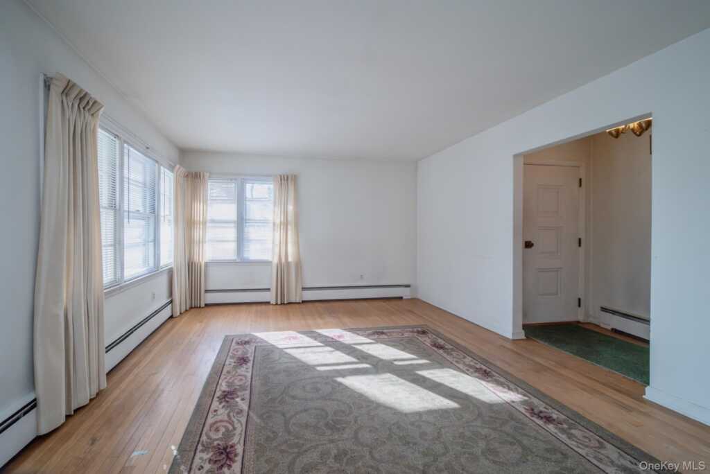 272 E Chester Street, Kingston, NY 12401 - Photo 3 of 25