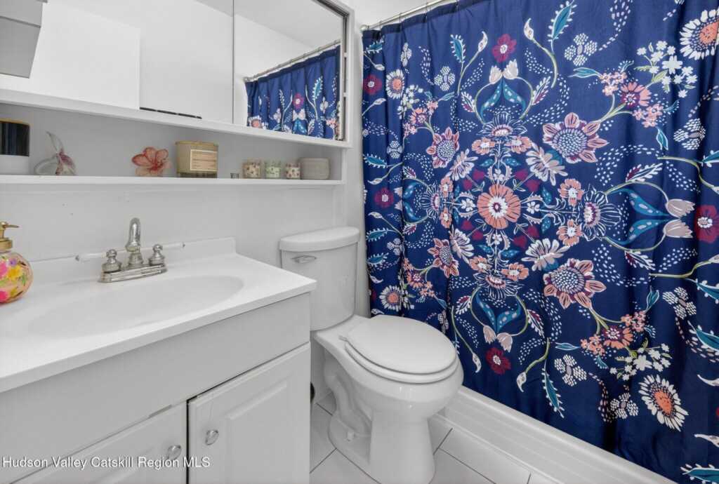 38 Dunwoodie Drive, Kingston, NY 12401 - Photo 10 of 21